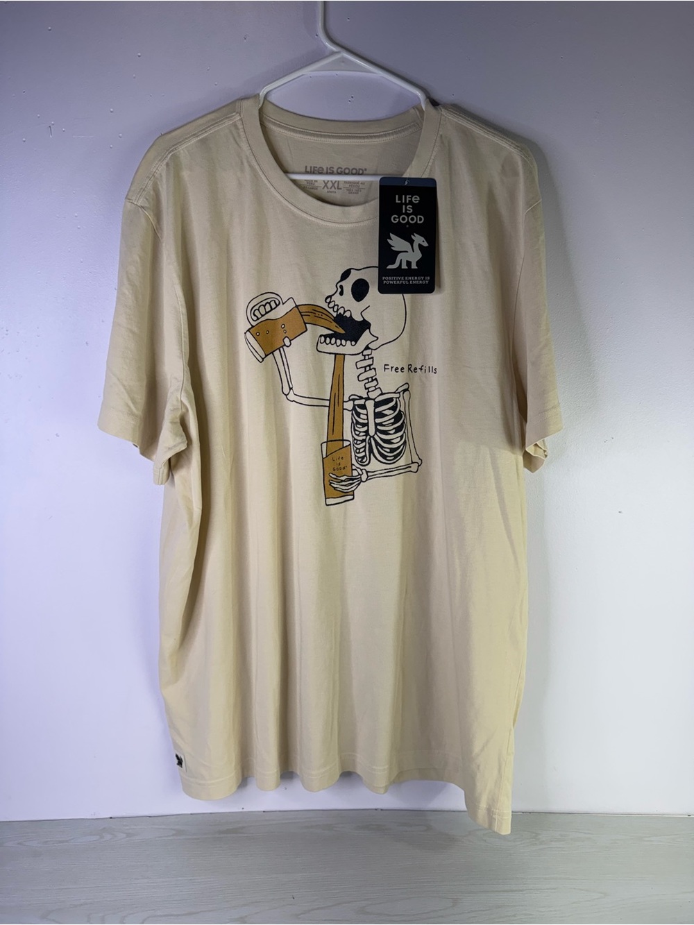 Life Is Good Men's XXL Free Refills Skeleton Short Sleeve Crusher Tee